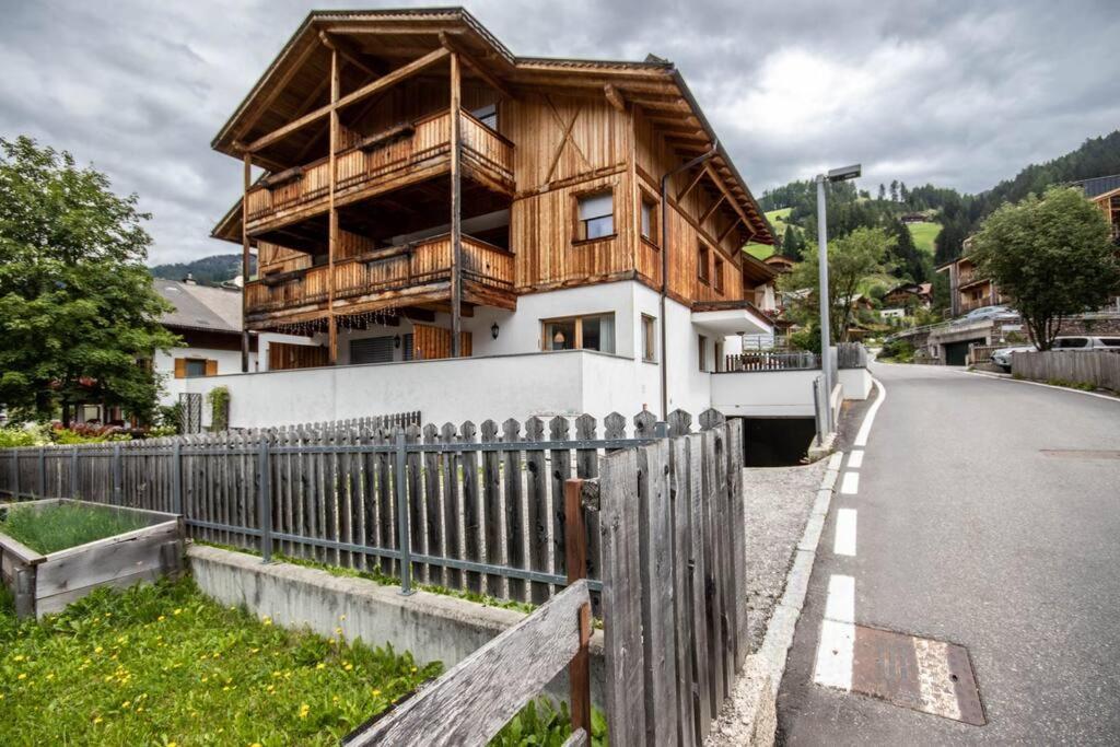 Ferienwohnung Casa Ami Sexten Exterior foto